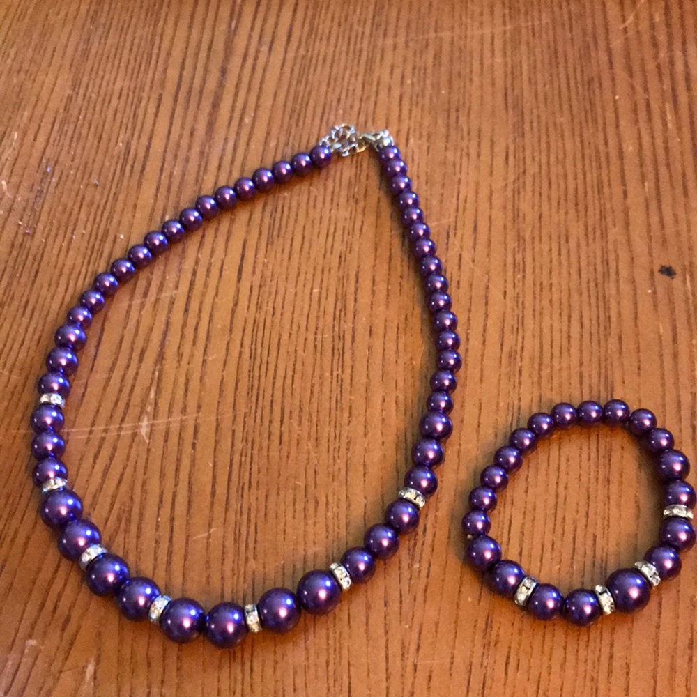 Beautiful purple necklace and bracelet
